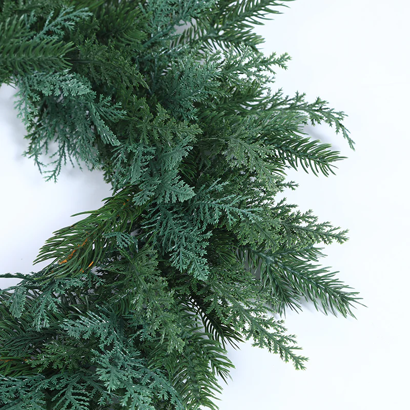 PE Mixed Christmas Wreath