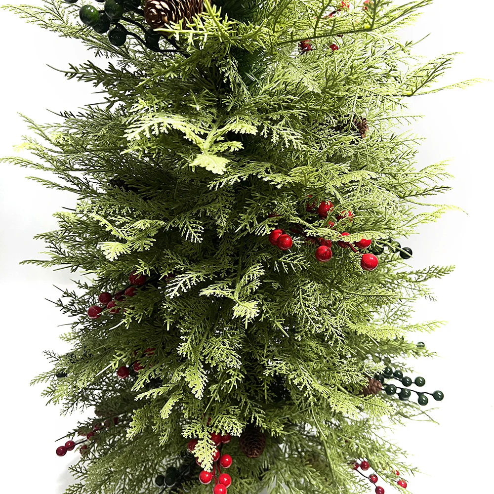 PE Mixed Tabletop Christmas Tree with Berries